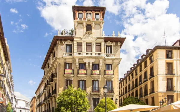 Κτίριο στην Plaza Ramales, Μαδρίτη, Ισπανία — Φωτογραφία Αρχείου