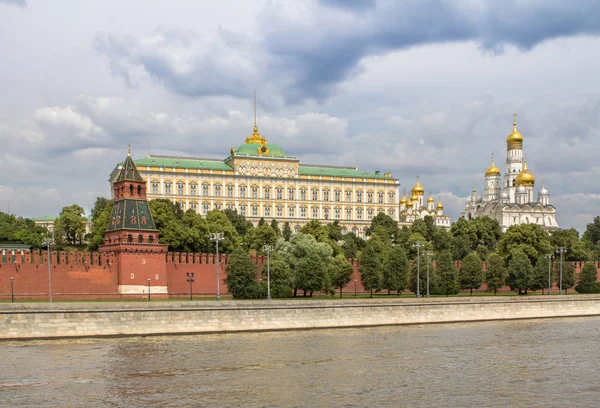 Panorama van het kremlin van Moskou, Rusland — Stockfoto