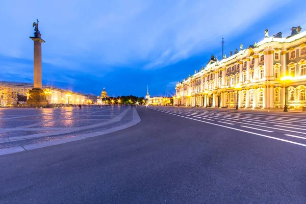 Palácové náměstí v Petrohradě, Rusko — Stock fotografie