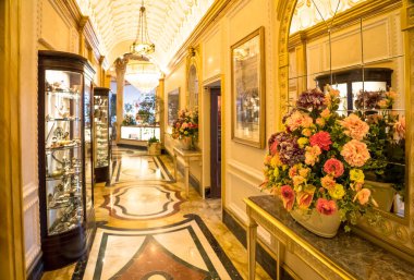 Regina Sarayı, Stresa, İtalya