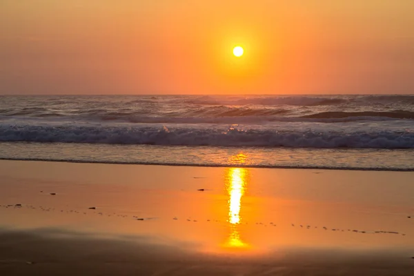 海の上の美しい夕日 — ストック写真