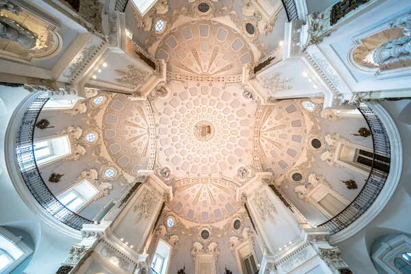 Interiores do Palazzo Borromeo, Lago Maggiore, Stresa, Itália — Fotografia de Stock