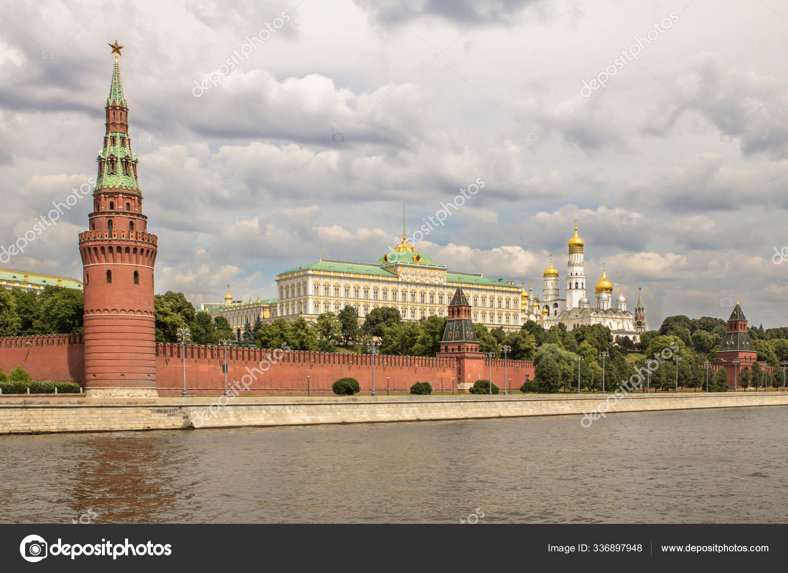 Moscow Kremlin Wall Panorama Stock Editorial Photo C Cahkt
