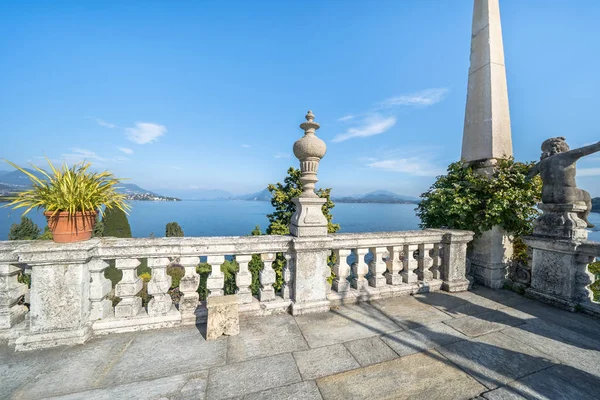 Garden of Palazzo Borromeo on Isola Bella, Italy — Stock Photo, Image