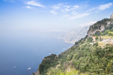 Positano şehrinin kıyı şeridi, Amalfi sahili, İtalya
