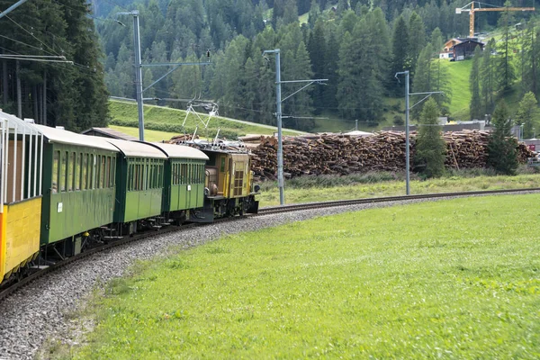 Tren de vapor histórico en Davos, Suiza —  Fotos de Stock