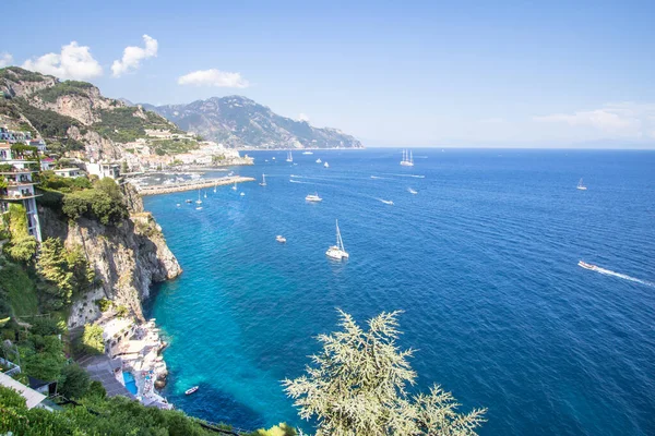 Vista para a costa de Amalfi, Itália — Fotografia de Stock