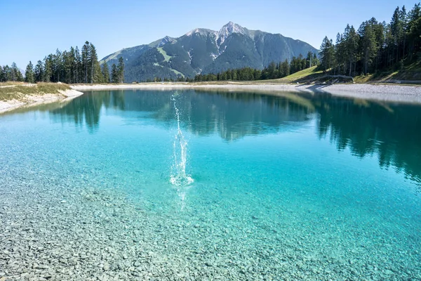 Гірські озера пейзажний вид — стокове фото