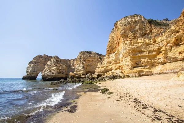 葡萄牙阿尔加维Portimao的Praia Marinha — 图库照片