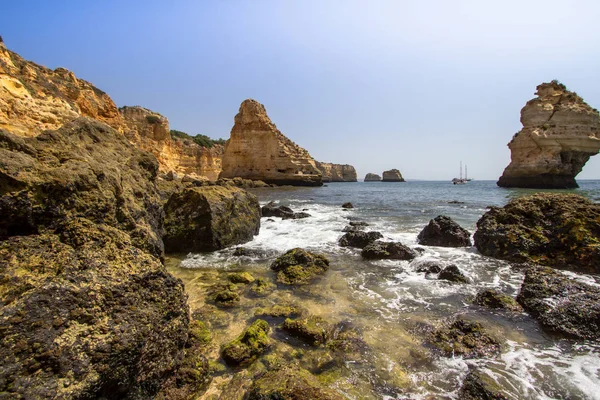 Praia Marinha w Portimao, Algarve, Portugalia — Zdjęcie stockowe