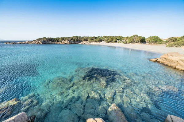 Famosas Spiaggia Capriccioli Sardenha Italia — Fotografia de Stock