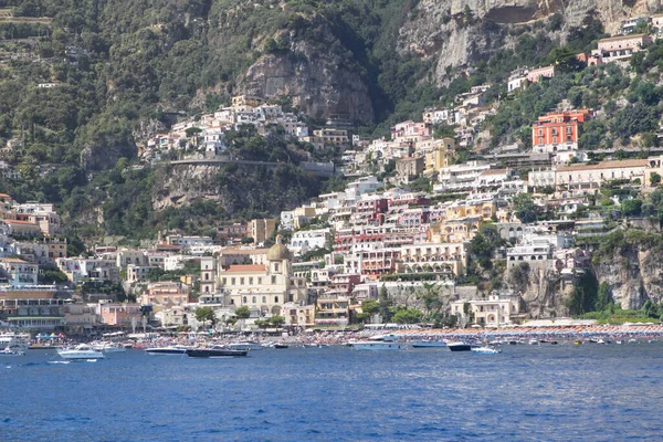 Město Positano od moře, Itálie — Stock fotografie