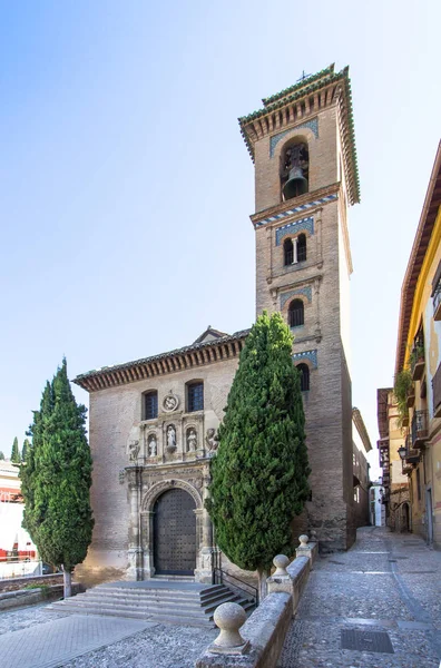 Kościół San Gil y Santa Ana, Granada, Hiszpania — Zdjęcie stockowe