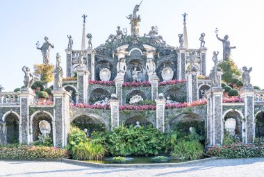 Isola Bella, Lago Maggiore, İtalya 'daki Palazzo Borromeo Bahçesi' nde Çeşme