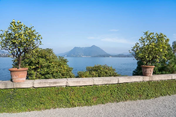 Garten des palazzo bormeo auf isola bella, italien — Stockfoto