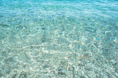 Orosei Körfezi, Sardunya, İtalya 'da açık mavi deniz suyu