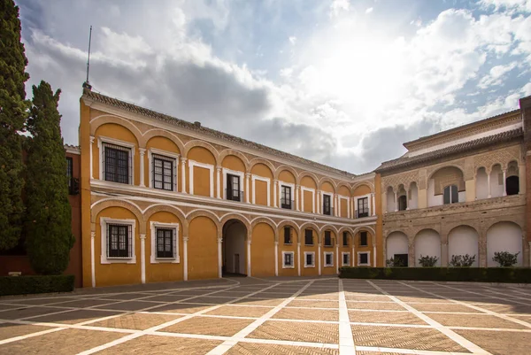Binnenplaats Van Residentie Real Alcazar Palace Van Spaanse Koninklijke Familie — Stockfoto