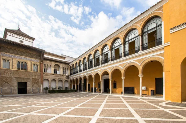 Cour Palais Real Alcazar Résidence Famille Royale Espagnole Séville Espagne — Photo