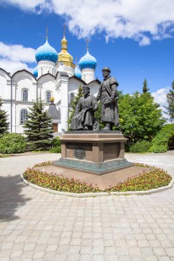 Kazan Kremlin 'in Mimarlar Anıtı ve Kazan Kremlin, Tataristan, Rusya' daki Duyuru Katedrali