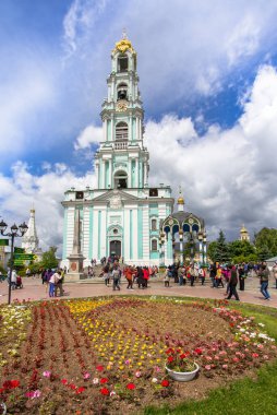 Rusya, Moskova 'daki Kutsal Üçlü Sergius Lavra' daki çan kulesinin manzarası