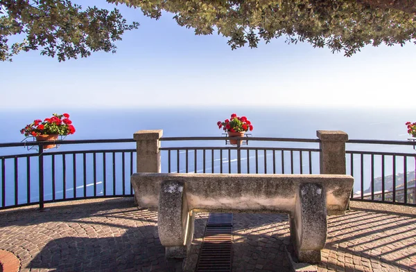 Blumen Geländer Eines Aussichtspunktes Dorf Pogerola Amalfiküste Italien — Stockfoto