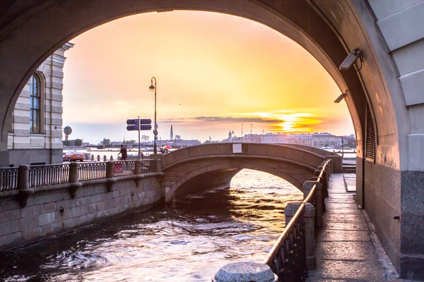 Захід Сонця Над Аркою Ермітажу Над Зимовим Каналом Санкт Петербурзі — стокове фото