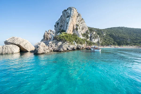 Famosa Playa Cala Luna Golfo Orosei Cerdeña Italia — Foto de Stock