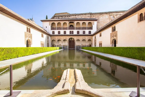 Piękny Dziedziniec Alhambra Comares Patio Granada Andaluzja Hiszpania — Zdjęcie stockowe