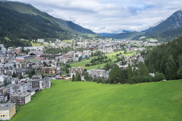 Vista Aérea Ciudad Lago Davos Suiza —  Fotos de Stock