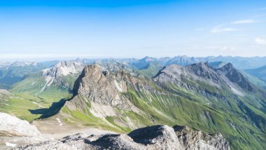 Avusturalya Alpleri, Saint Anton, Tyrol 'da yaz manzarası