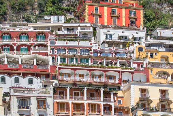 Widok Budynki Mieście Positano Wybrzeże Amalfi Włochy — Zdjęcie stockowe