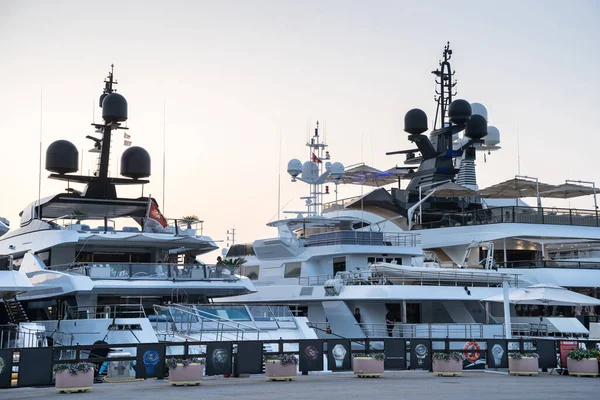 Розкішні Яхти Пришвартовані Порту Серво Сардинія Італія — стокове фото