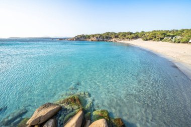 Sardunya, İtalya 'da ünlü Spiaggia Capriccioli