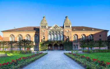 Kopenhag 'daki Danimarka Christiansborg Sarayı güneşli bir günde