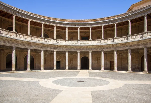 Dentro Fortificação Nasrida Alhambra Pátio Redondo Colunata Dupla Palácio Carlos — Fotografia de Stock