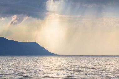 Montreux, İsviçre 'den güzel Cenevre Gölü manzarası