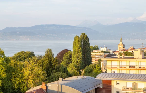 Panorama Utsikt Över Evian Stad Frankrike Och Genèvesjön — Stockfoto