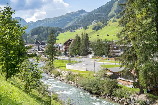 Landschaft Des Berühmten Bergdorfes Anton Österreich — Stockfoto
