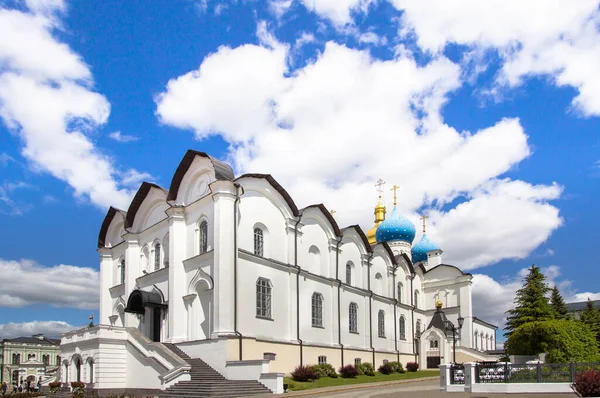 Monumento Aos Arquitetos Kremlin Kazan Catedral Anunciação Kremlin Kazan Tatarstan — Fotografia de Stock