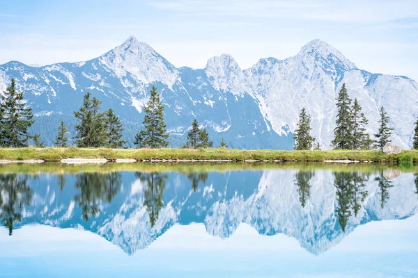 Mountain Lake Speicherteich Gschwandtkopf Seefeld Tirol Austria — 스톡 사진