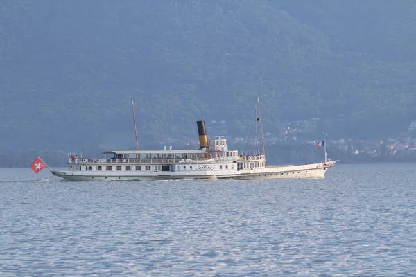 Sviçre Deki Cenevre Gölü Ndeki Eski Buharlı Gemi — Stok fotoğraf