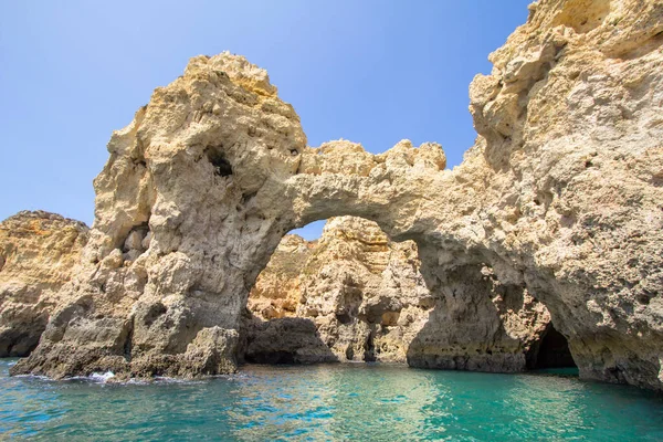 葡萄牙阿尔加弗尔海岸Ponta Piedade悬崖的美丽景色 — 图库照片