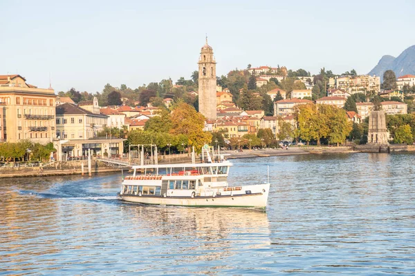 Άποψη Της Πόλης Pallanza Από Lago Maggiore Ιταλία — Φωτογραφία Αρχείου