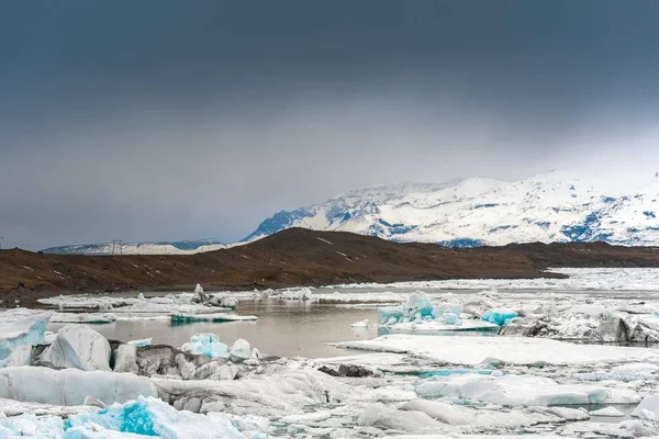 Iceberg nella laguna dei ghiacciai — Foto Stock