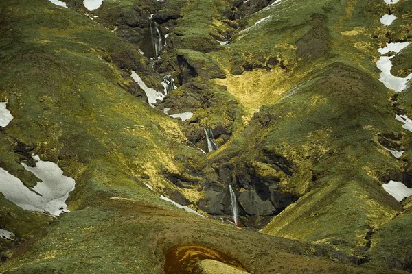 Malerische Berglandschaft aufgenommen — Stockfoto