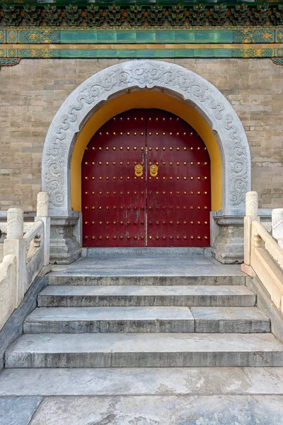 Chinese deuropening op de tempel van de hemel — Stockfoto