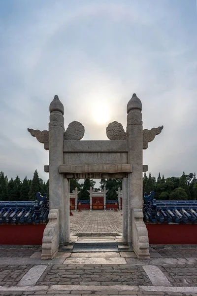 Grote boog op de tempel van de hemel — Stockfoto