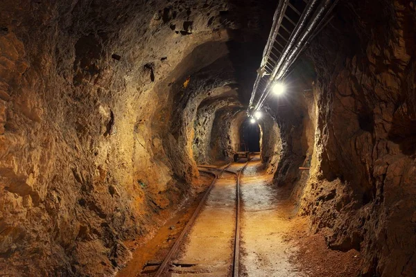 Underground mine passage angle shot — Stock Photo, Image