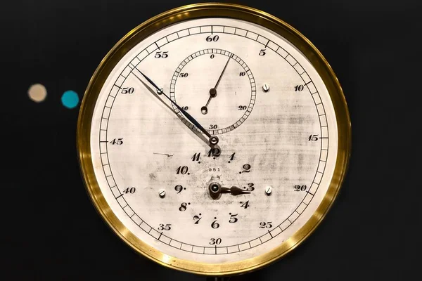 Acélból készült régi óra-Vértes — Stock Fotó