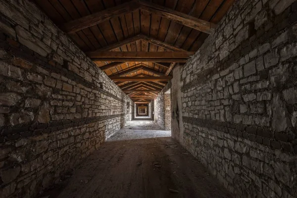 Creepy attic interior at abandoned building — Stock Photo, Image